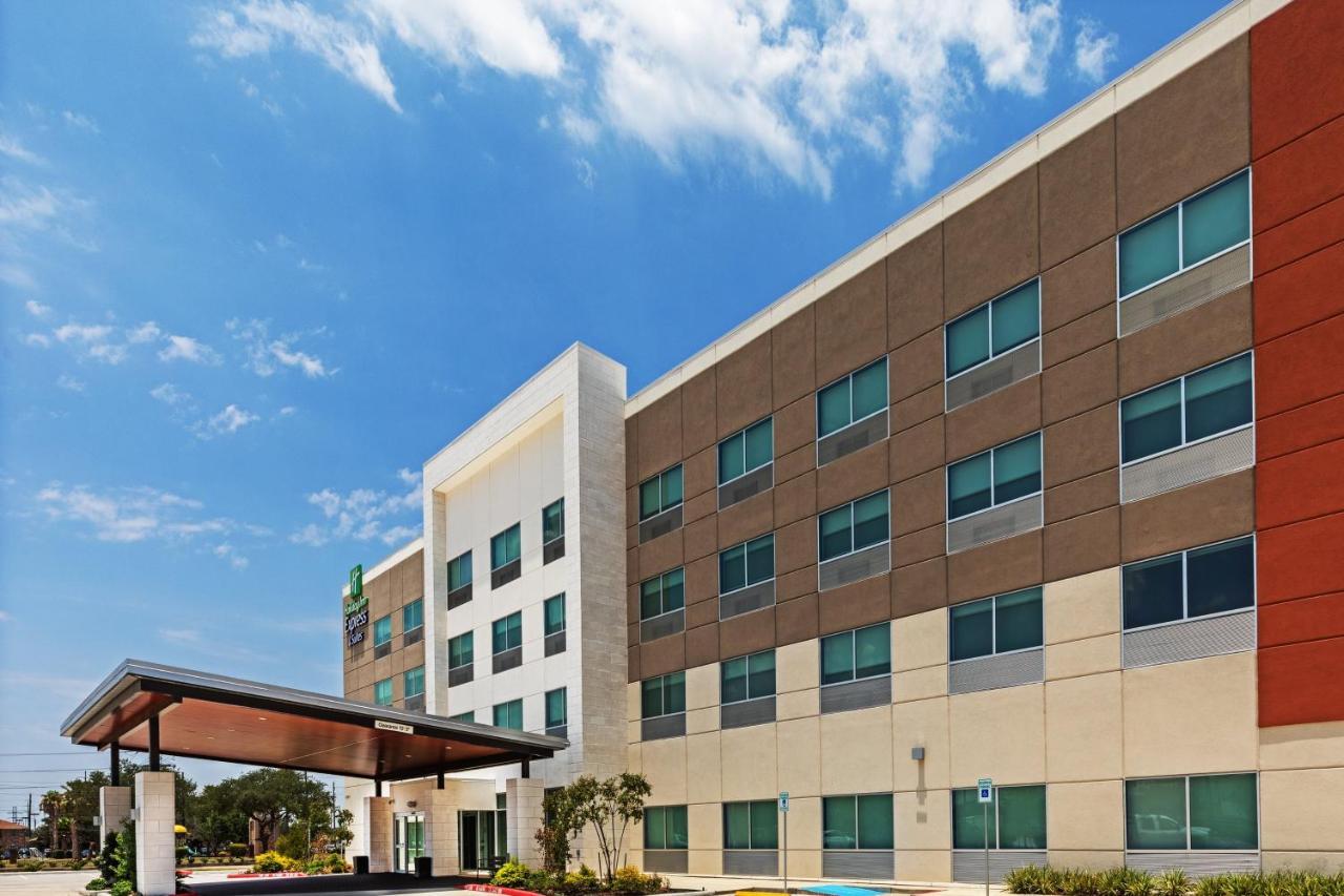Holiday Inn Express & Suites - Stafford Nw - Sugar Land By Ihg Экстерьер фото