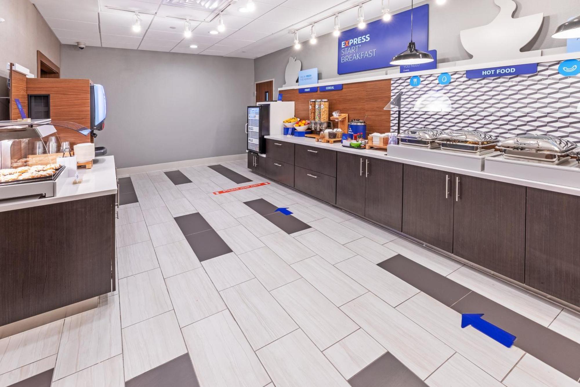 Holiday Inn Express & Suites - Stafford Nw - Sugar Land By Ihg Экстерьер фото